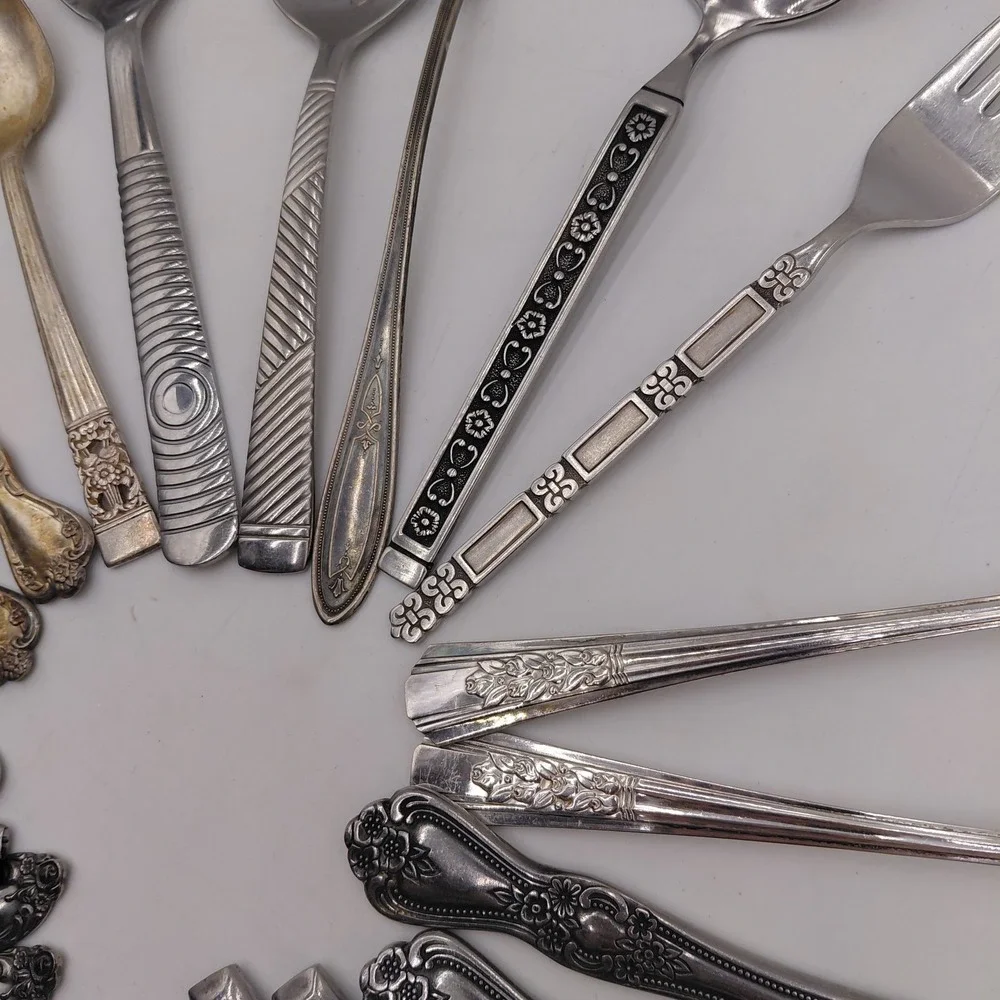Vtg Flatware Mixed Lot 24 Ornate Fancy Patterns Silverware Jewelry Art Geometric
